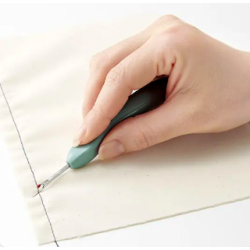 Clover - Ergonomisk opspr�tterkniv med tr�dfjerne