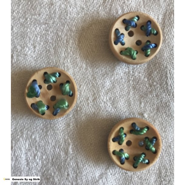 Knap i trmed dekorativtrdkryds