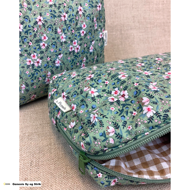 Firkantet strikketaske