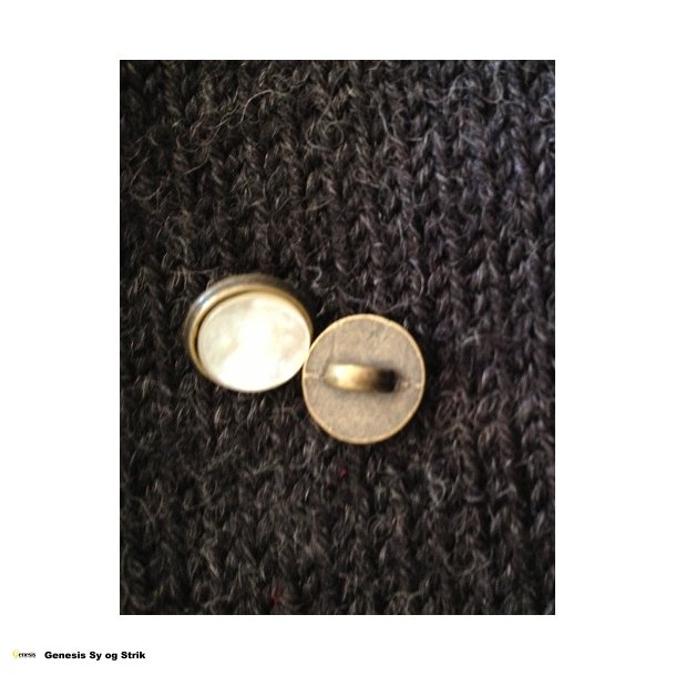 Knap med hvid perlemor - 11 mm