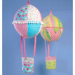 Puf og luftballon dekoration