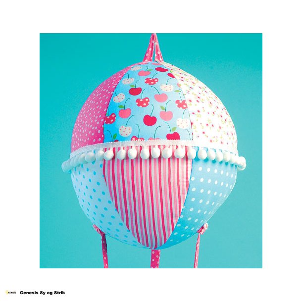 Puf og luftballon dekoration