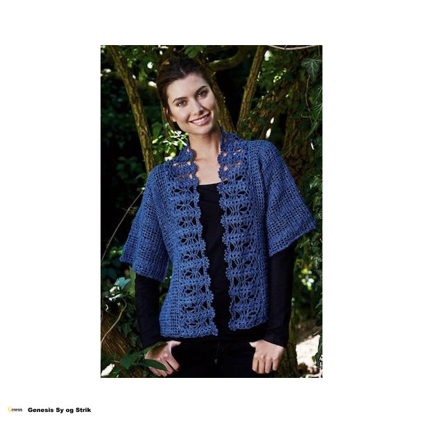 Kimono hklet i netmnster og blondeforkant