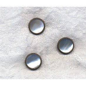 Knap med hvid perlemor - 16 mm