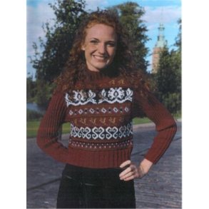 Kort bluse m mnster og ribstrik. rmer