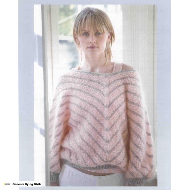 Bluse startet med 8 trekanter med v - udskring