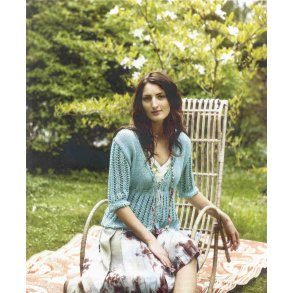 Kort trje med hulmnster