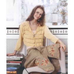 Trje med tvrstrikkede forstykker