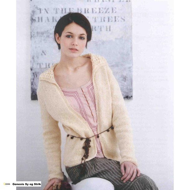 Trje med blondekrave