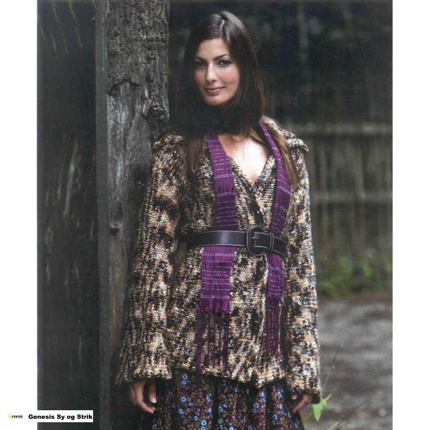 Tvrstrikket jakke med krave