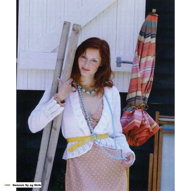 Trje med blondekanter