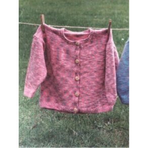 Barnetrje med perlekanter