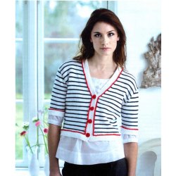 Kort stribet trje med hklede kanter