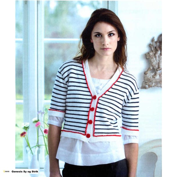 Kort stribet trje med hklede kanter