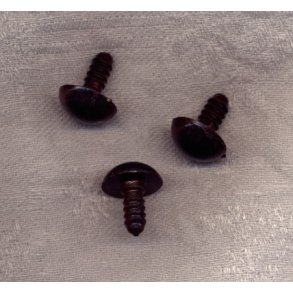 Brunt je med sort pupil